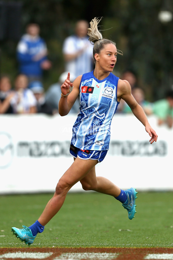 AFLW 2024 Round 10 - North Melbourne v Gold Coast - A-55564534