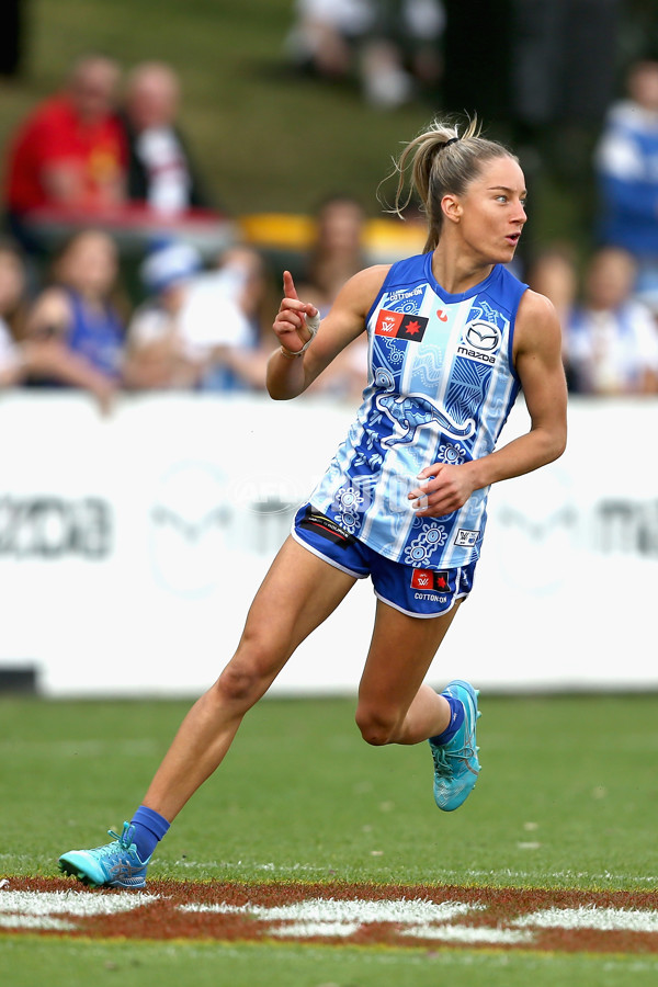 AFLW 2024 Round 10 - North Melbourne v Gold Coast - A-55564542