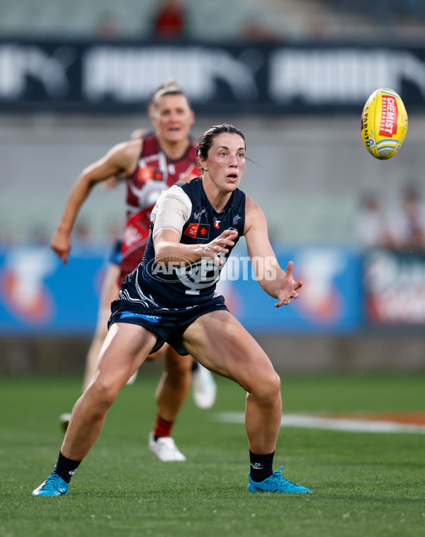 AFLW 2024 Round 10 - Carlton v Essendon - A-55570401
