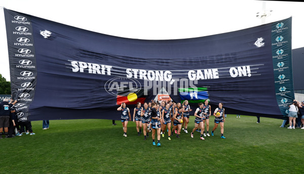 AFLW 2024 Round 10 - Carlton v Essendon - A-55571748