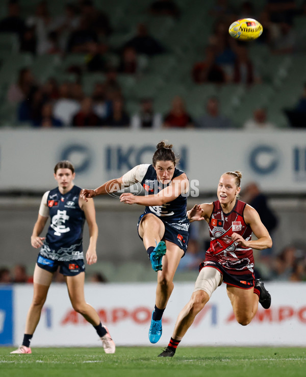 AFLW 2024 Round 10 - Carlton v Essendon - A-55572478