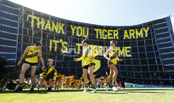 AFLW 2024 Round 10 - Richmond v Hawthorn - A-55585593