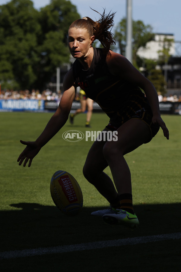 AFLW 2024 Round 10 - Richmond v Hawthorn - A-55585624