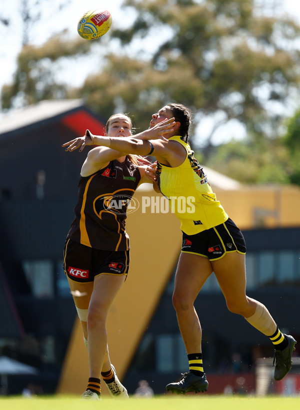AFLW 2024 Round 10 - Richmond v Hawthorn - A-55586171
