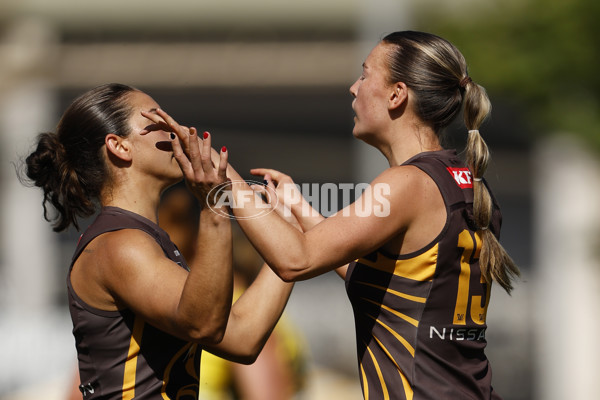 AFLW 2024 Round 10 - Richmond v Hawthorn - A-55586240
