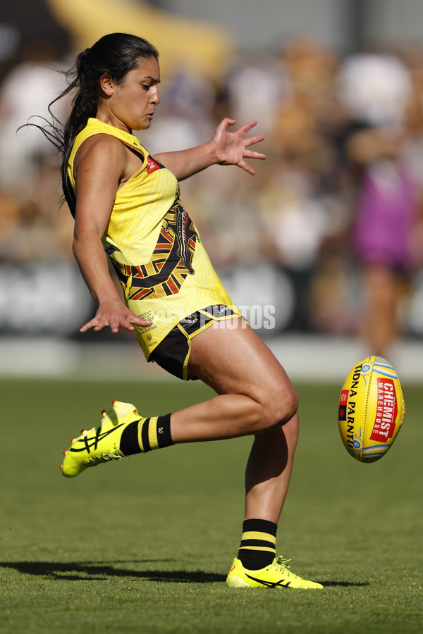 AFLW 2024 Round 10 - Richmond v Hawthorn - A-55588194