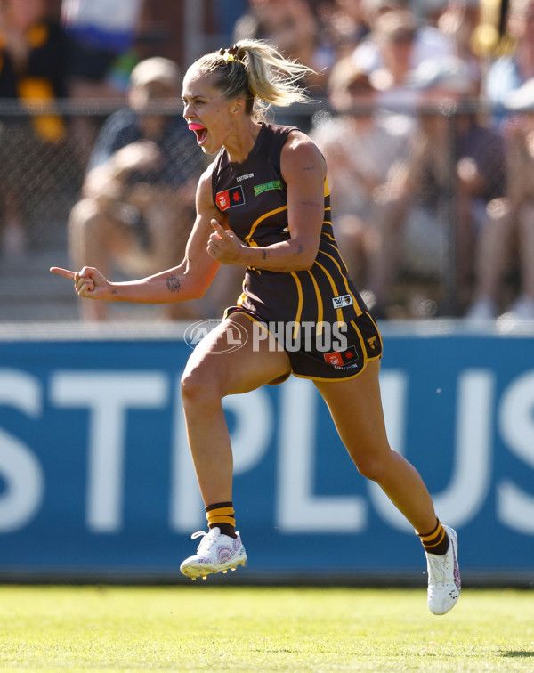 AFLW 2024 Round 10 - Richmond v Hawthorn - A-55588247
