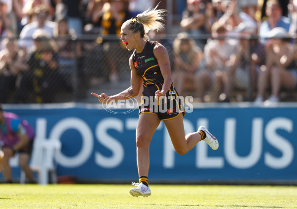 AFLW 2024 Round 10 - Richmond v Hawthorn - A-55588249