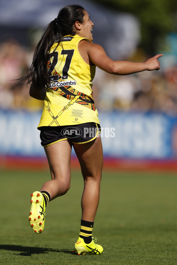 AFLW 2024 Round 10 - Richmond v Hawthorn - A-55588588