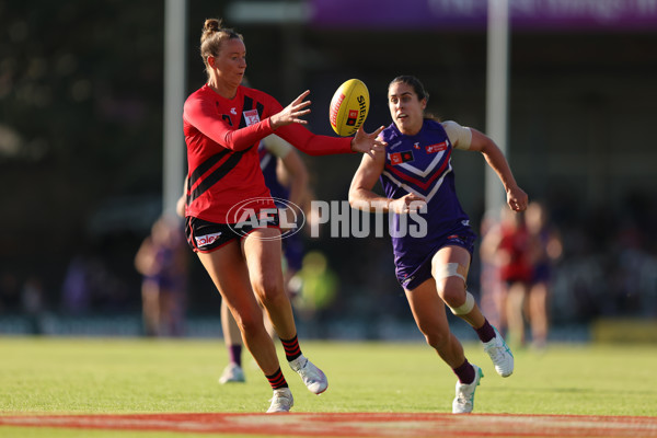 AFLW 2024 First Elimination Final - Fremantle v Essendon - A-55657536