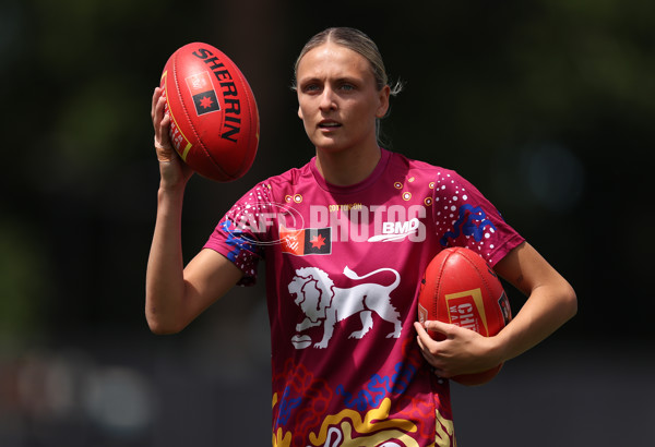 AFLW 2024 Second Qualifying Final - Hawthorn v Brisbane - A-55661277