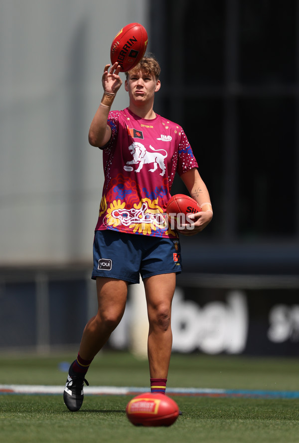 AFLW 2024 Second Qualifying Final - Hawthorn v Brisbane - A-55661278