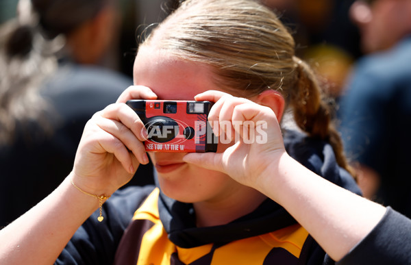 AFLW 2024 Second Qualifying Final - Hawthorn v Brisbane - A-55661288