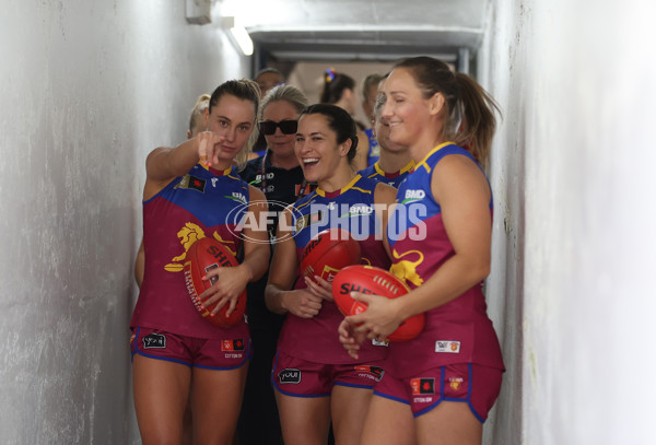 AFLW 2024 Second Qualifying Final - Hawthorn v Brisbane - A-55661299