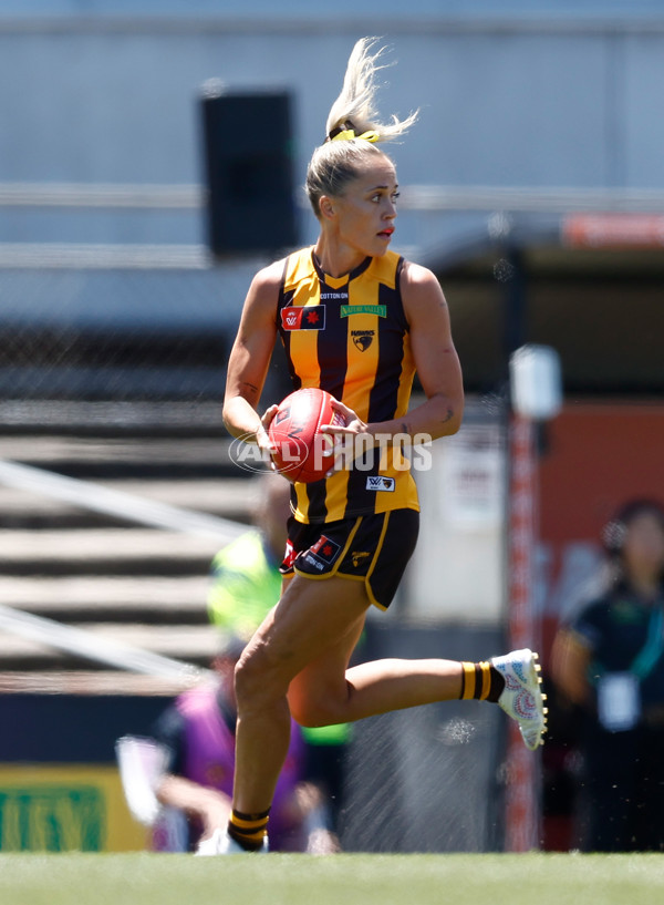 AFLW 2024 Second Qualifying Final - Hawthorn v Brisbane - A-55663729