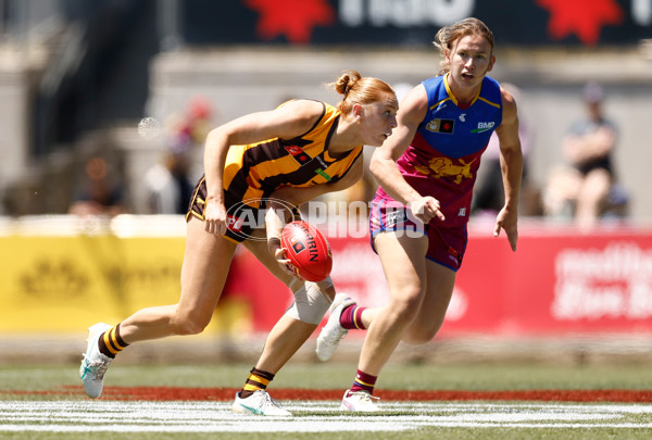 AFLW 2024 Second Qualifying Final - Hawthorn v Brisbane - A-55663781