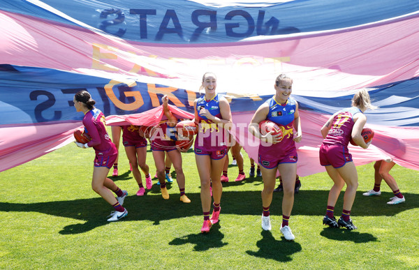 AFLW 2024 Second Qualifying Final - Hawthorn v Brisbane - A-55663788
