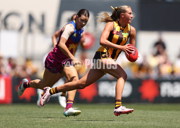 AFLW 2024 Second Qualifying Final - Hawthorn v Brisbane - A-55663815