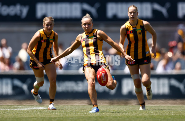 AFLW 2024 Second Qualifying Final - Hawthorn v Brisbane - A-55665965