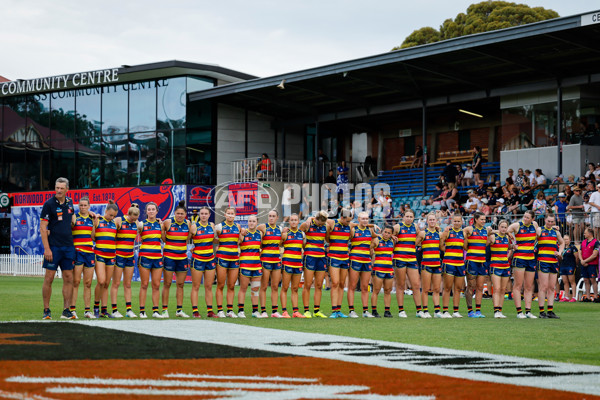 AFLW 2024 First Semi Final - Adelaide v Fremantle - A-55702013