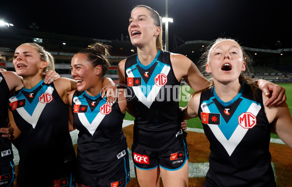 AFLW 2024 Second Semi Final - Hawthorn v Port Adelaide - A-55714289