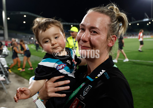 AFLW 2024 Second Semi Final - Hawthorn v Port Adelaide - A-55715048