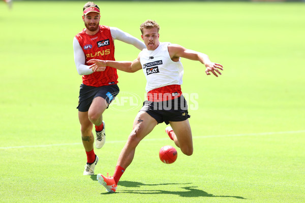 AFL 2025 Training - Gold Coast 030225 - A-56731890