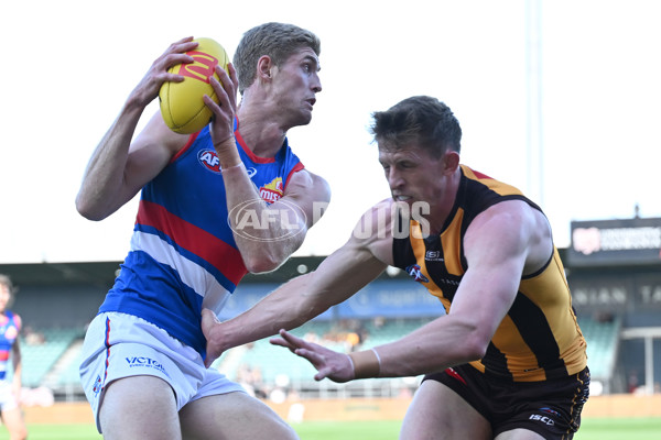 AFL 2025 AAMI Community Series - Hawthorn v Western Bulldogs - A-57606987