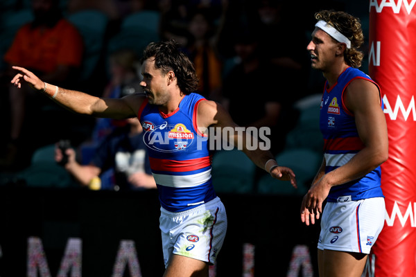 AFL 2025 AAMI Community Series - Hawthorn v Western Bulldogs - A-57606997
