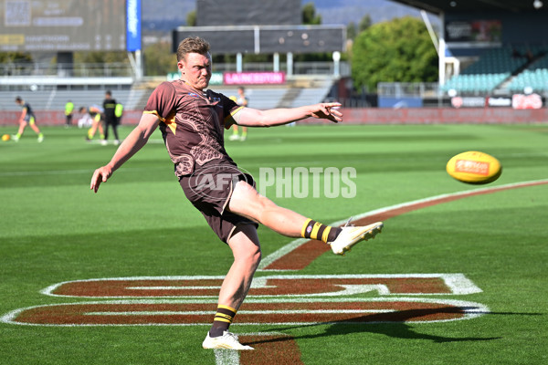 AFL 2025 AAMI Community Series - Hawthorn v Western Bulldogs - A-57607271