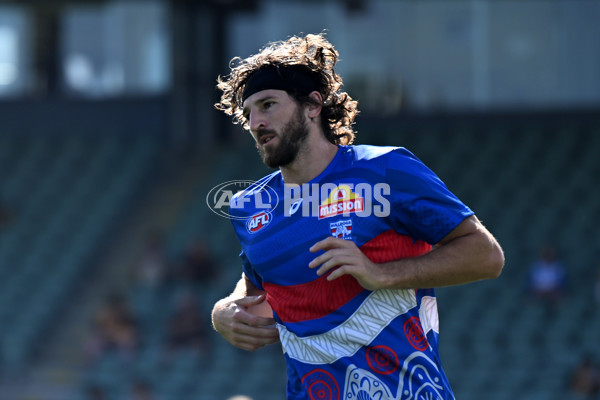 AFL 2025 AAMI Community Series - Hawthorn v Western Bulldogs - A-57607272
