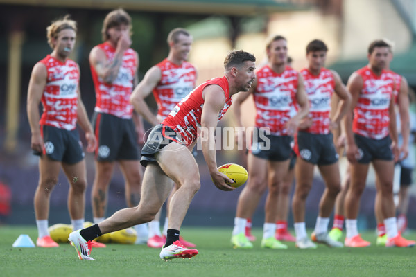 AFL 2025 Training - Sydney 050325 - A-57671159