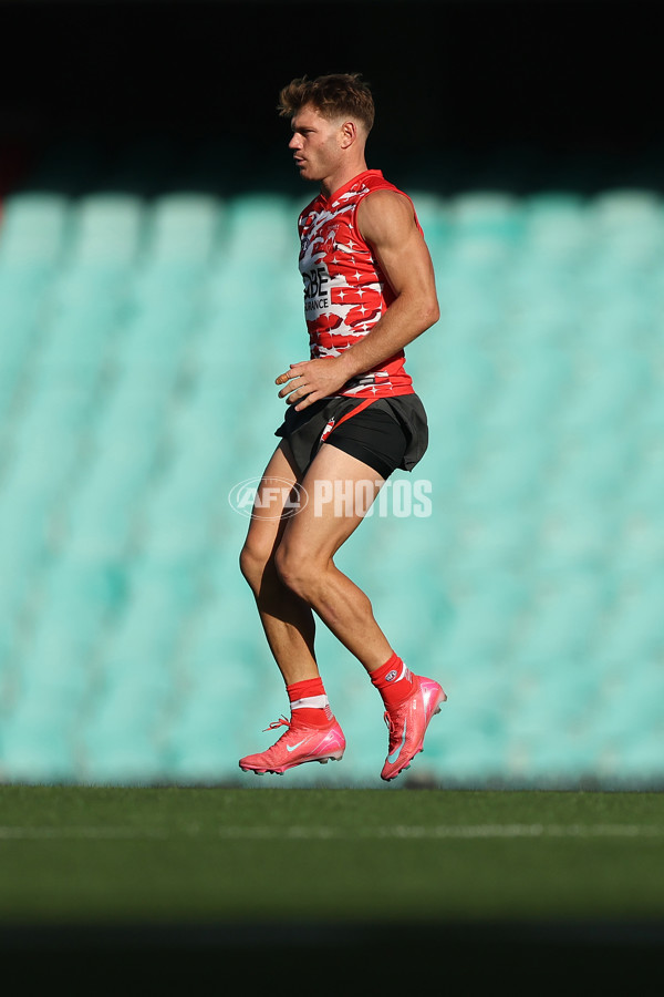 AFL 2025 Training - Sydney 050325 - A-57671174