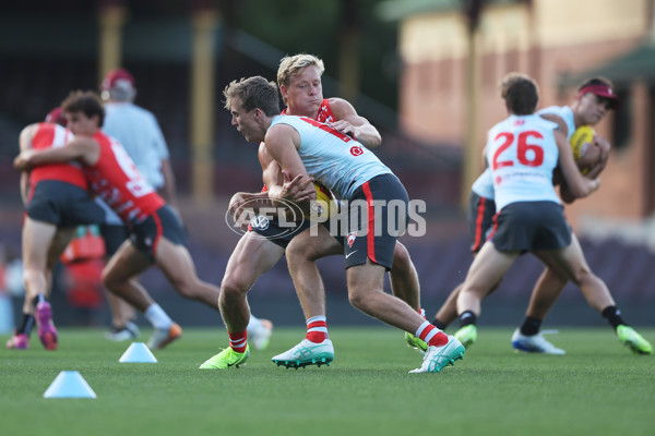 AFL 2025 Training - Sydney 050325 - A-57671744