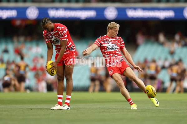 AFL 2025 Opening Round - Sydney v Hawthorn - A-57674606