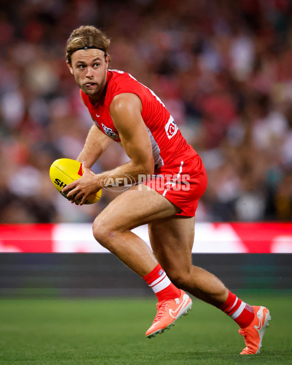 AFL 2025 Opening Round - Sydney v Hawthorn - A-57677150