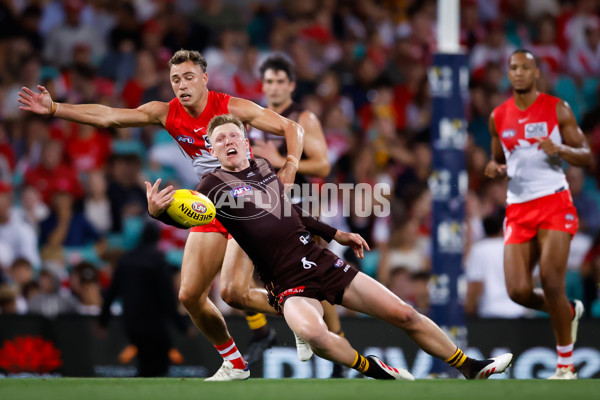 AFL 2025 Opening Round - Sydney v Hawthorn - A-57679830