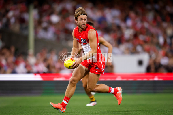 AFL 2025 Opening Round - Sydney v Hawthorn - A-57679995
