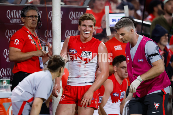 AFL 2025 Opening Round - Sydney v Hawthorn - A-57682305