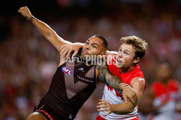 AFL 2025 Opening Round - Sydney v Hawthorn - A-57682770