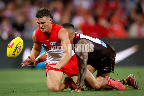 AFL 2025 Opening Round - Sydney v Hawthorn - A-57684844