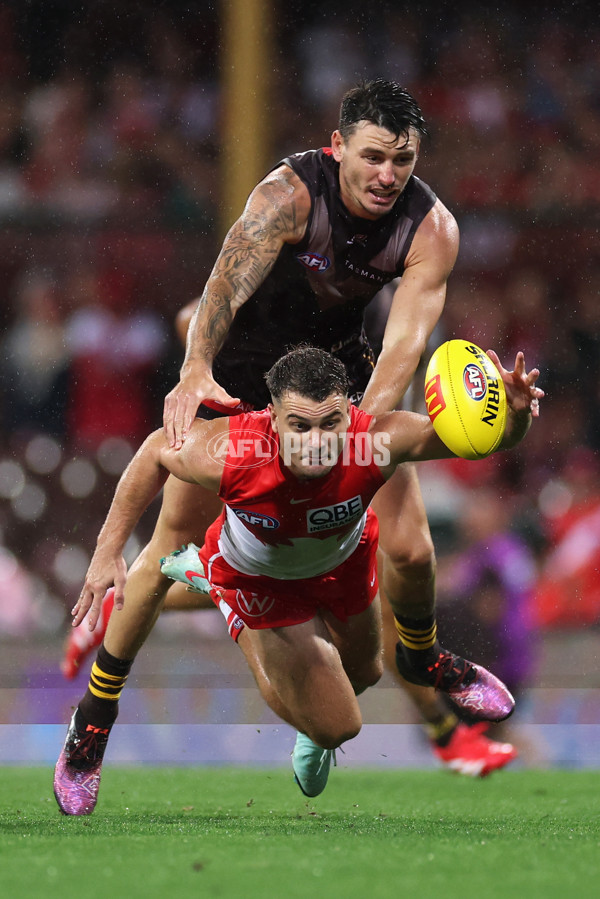 AFL 2025 Opening Round - Sydney v Hawthorn - A-57684880