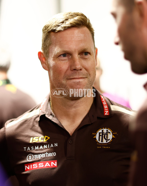 AFL 2025 Opening Round - Sydney v Hawthorn - A-57684887
