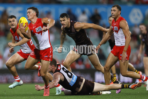 AFL 2025 Opening Round - Sydney v Hawthorn - A-57687465