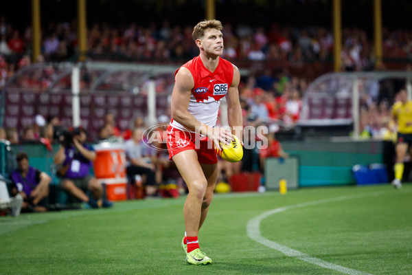AFL 2025 Opening Round - Sydney v Hawthorn - A-57690035