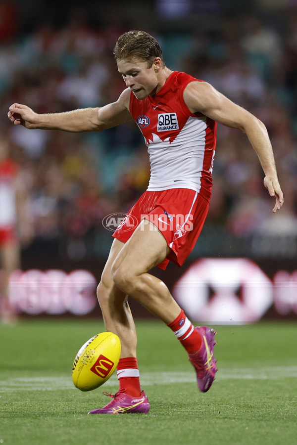 AFL 2025 Opening Round - Sydney v Hawthorn - A-57690205