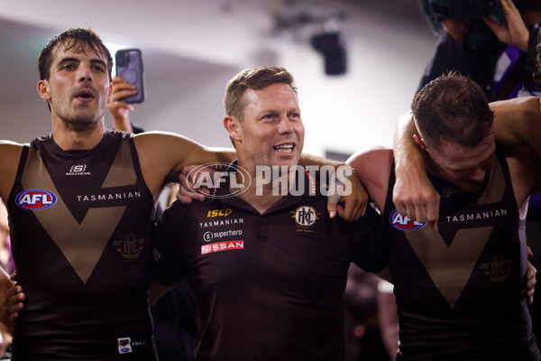 AFL 2025 Opening Round - Sydney v Hawthorn - A-57690285