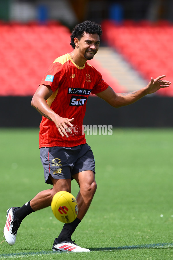 AFL 2025 Training - Gold Coast 110325 - A-57718227