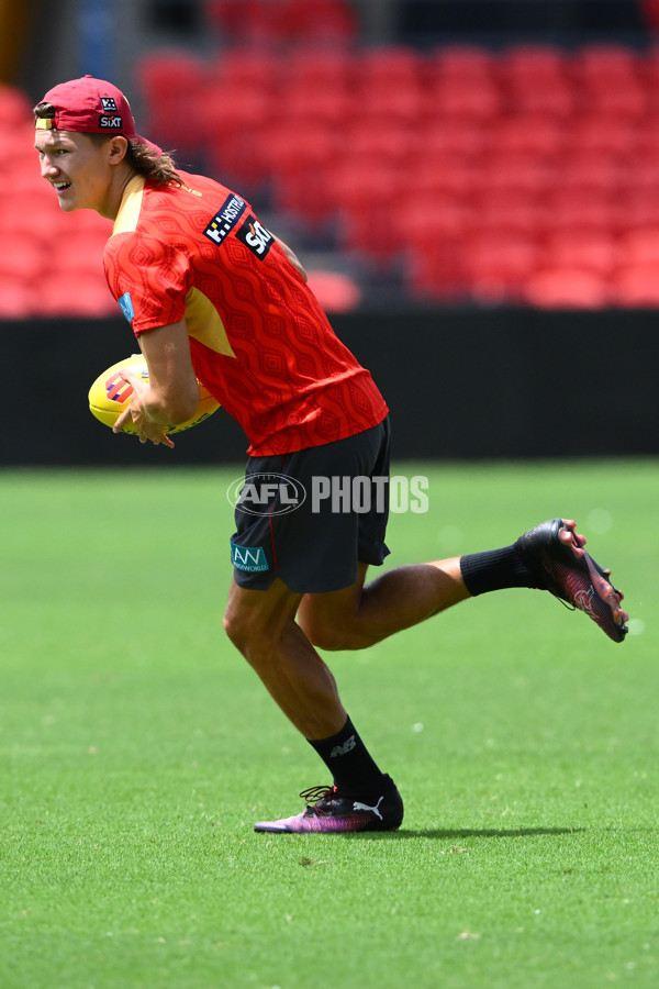 AFL 2025 Training - Gold Coast 110325 - A-57718236
