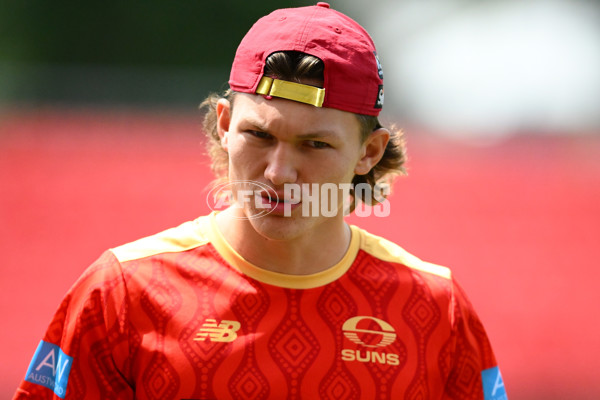 AFL 2025 Training - Gold Coast 110325 - A-57718252